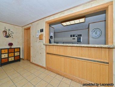 Hotel Super 8 By Wyndham Black Hills Area 2*