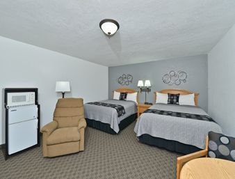 Super 8 By Wyndham Black Hills Area 2*