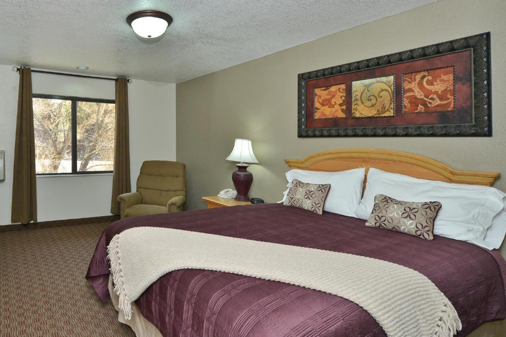 Super 8 By Wyndham Black Hills Area Hotel 2*